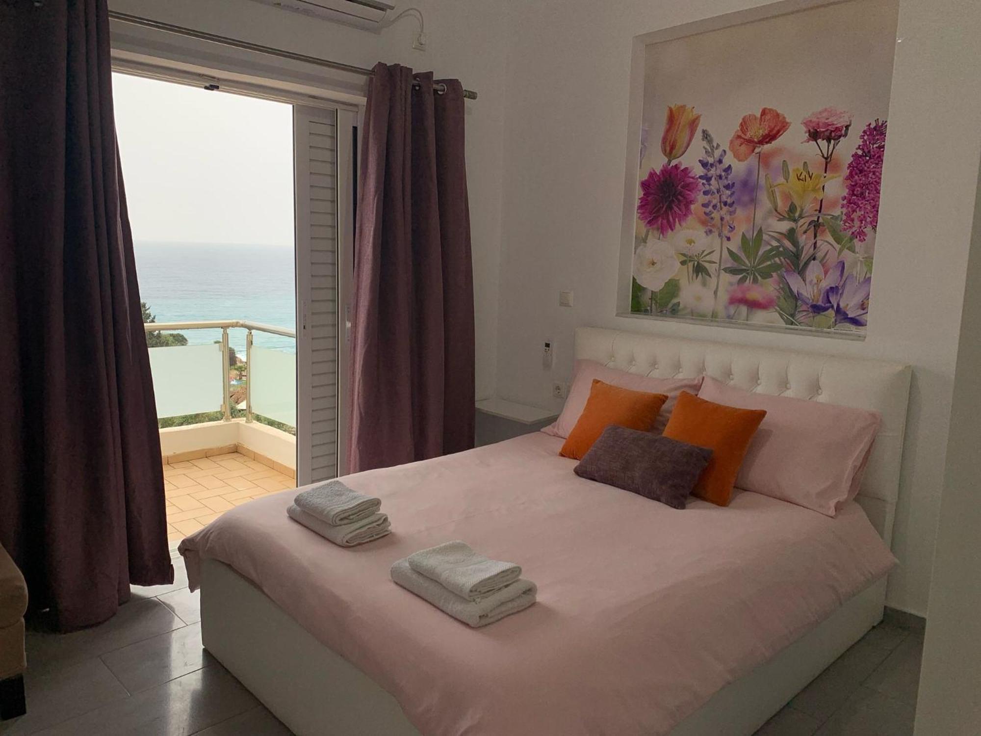 Sunset Views Apartment ฮีมาเรอ ภายนอก รูปภาพ